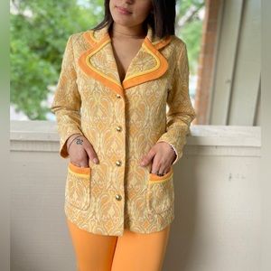 🧡 The absolute grooviest vintage ’70s leisure suit